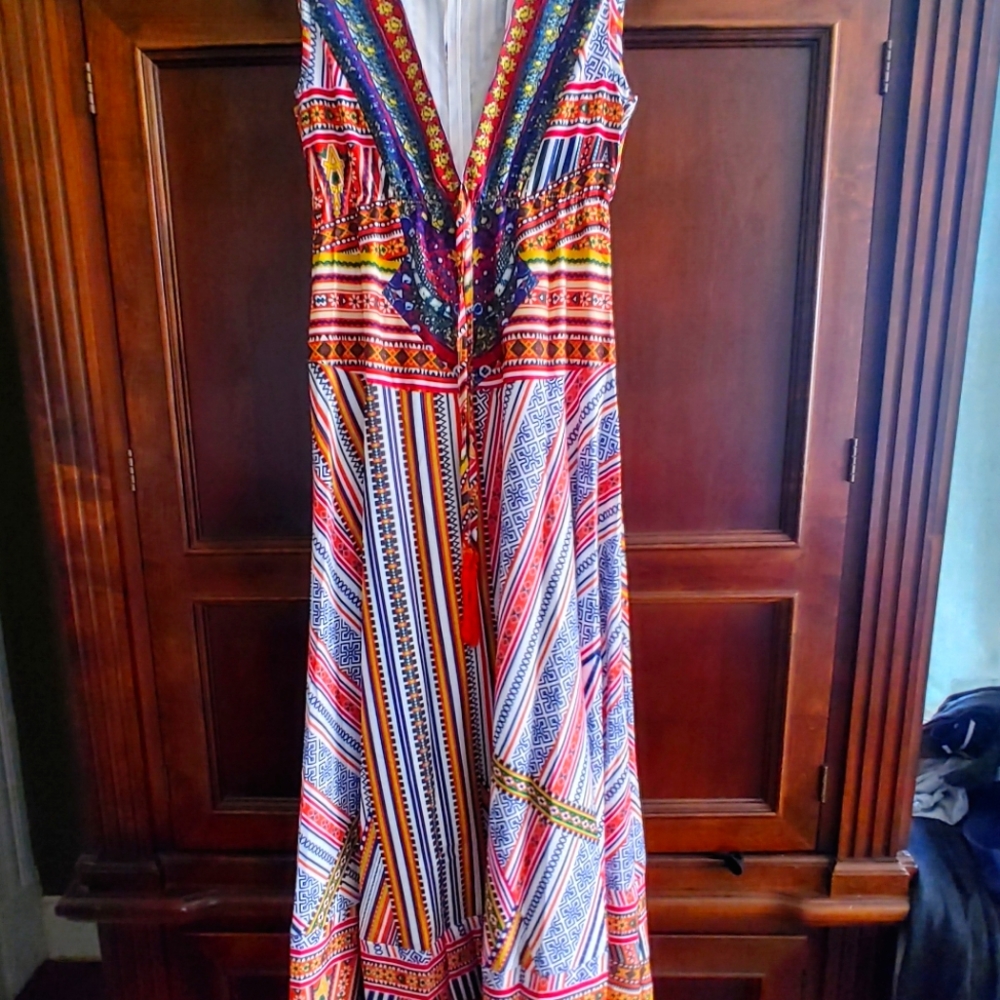 NWT OSHOPLIVE Bohemian V-Neck A-Line Long Dress Size L